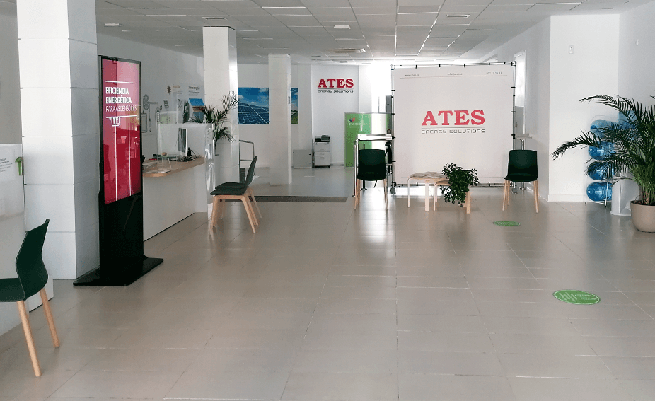 Show room de Castellón. Punto de atención al cliente, colaboradores de Iberdrola y asesoramiento energético por ATES Energy solutions y Mantenimiento a ascensores en la Comunidad Valenciana, toda España y Chile con ATES Elevators.