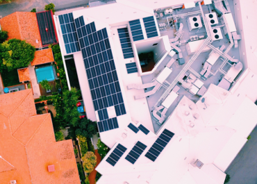 Photovoltaic installations in communities of owners