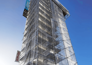 Completed installation of the 50-meter ATES scaffolding for "El Parotet" in Valencia