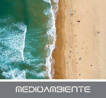 Playas cuidadas y bonitas desde el área de Medioambiente de Ates y sus limpiaplayas